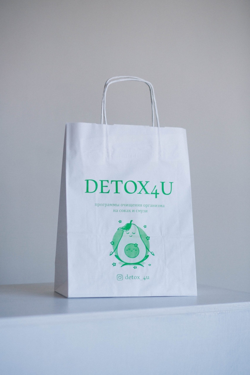 Крафт пакет, крученые ручки, 24*11*32 см (ш*г*в), белый 80 гр.