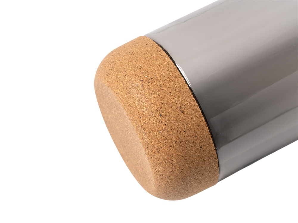 Бутылка Basti с пластиковым корпусом и пробковым дном